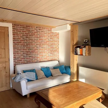 Le Petit Sapin Bleu モンクラール