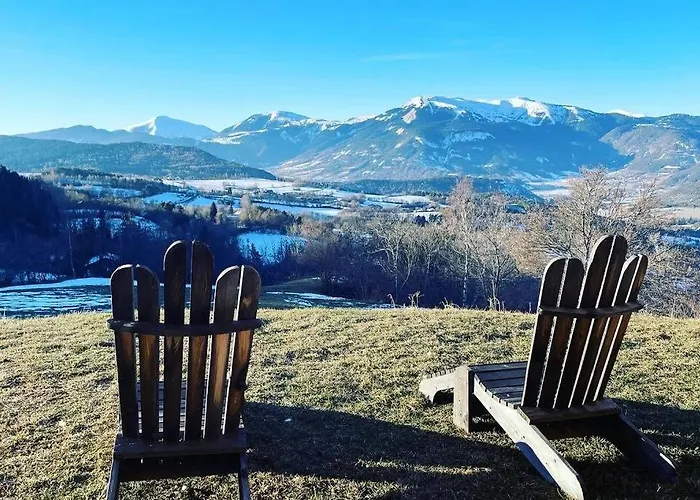 Le Petit Sapin Bleu * Montclar (Alpes-de-Haute-Provence)
